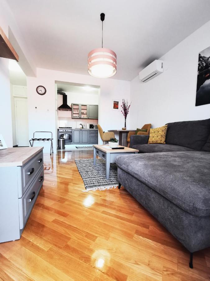 Apartman Angel Osijek Bagian luar foto