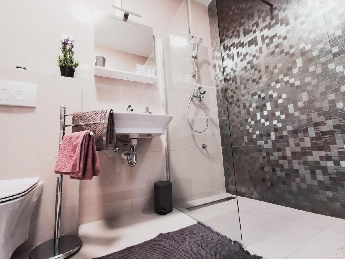 Apartman Angel Osijek Bagian luar foto