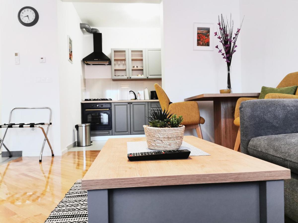 Apartman Angel Osijek Bagian luar foto